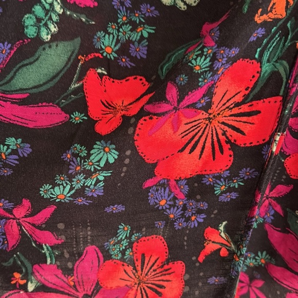 Ava & Viv Tank 🩷 - Picture 5 of 8